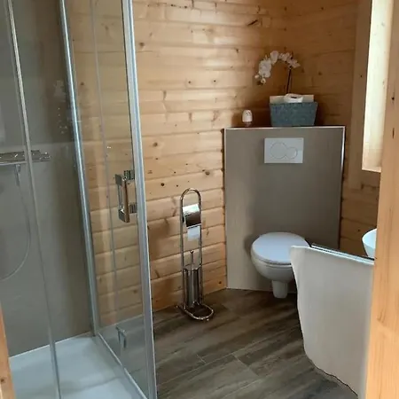 Semesterbostad Ferienblockhaus 6 Hoelle *
